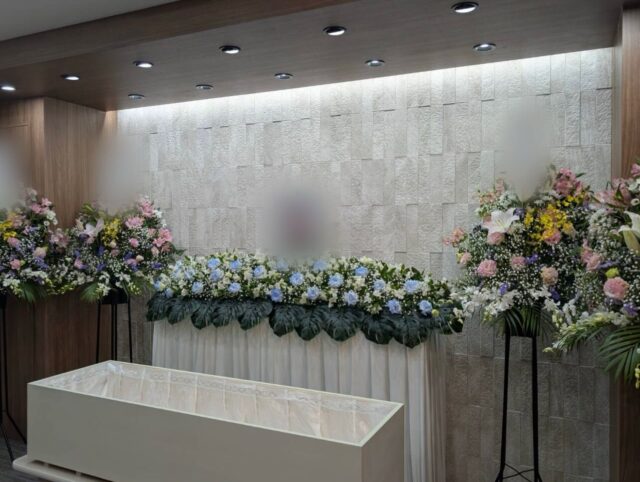 MIOQLUホールのご利用ありがとうございます。

MIOQLUホールでは各種法要や法事でもご利用可能です。

式場見学、ご安置のご利用など気になる事があればご連絡お待ちしております。

kiyomeru
大阪府松原市三宅東7-1516-5
072-349-4536

#kiyomeru
#大阪家族葬
#家族葬
#湯灌
#お葬式